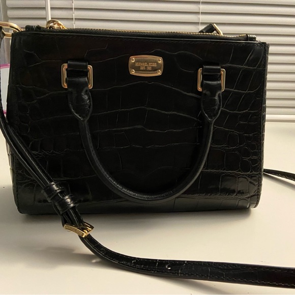 Michael Kors black Alligator handbag - Picture 2 of 5